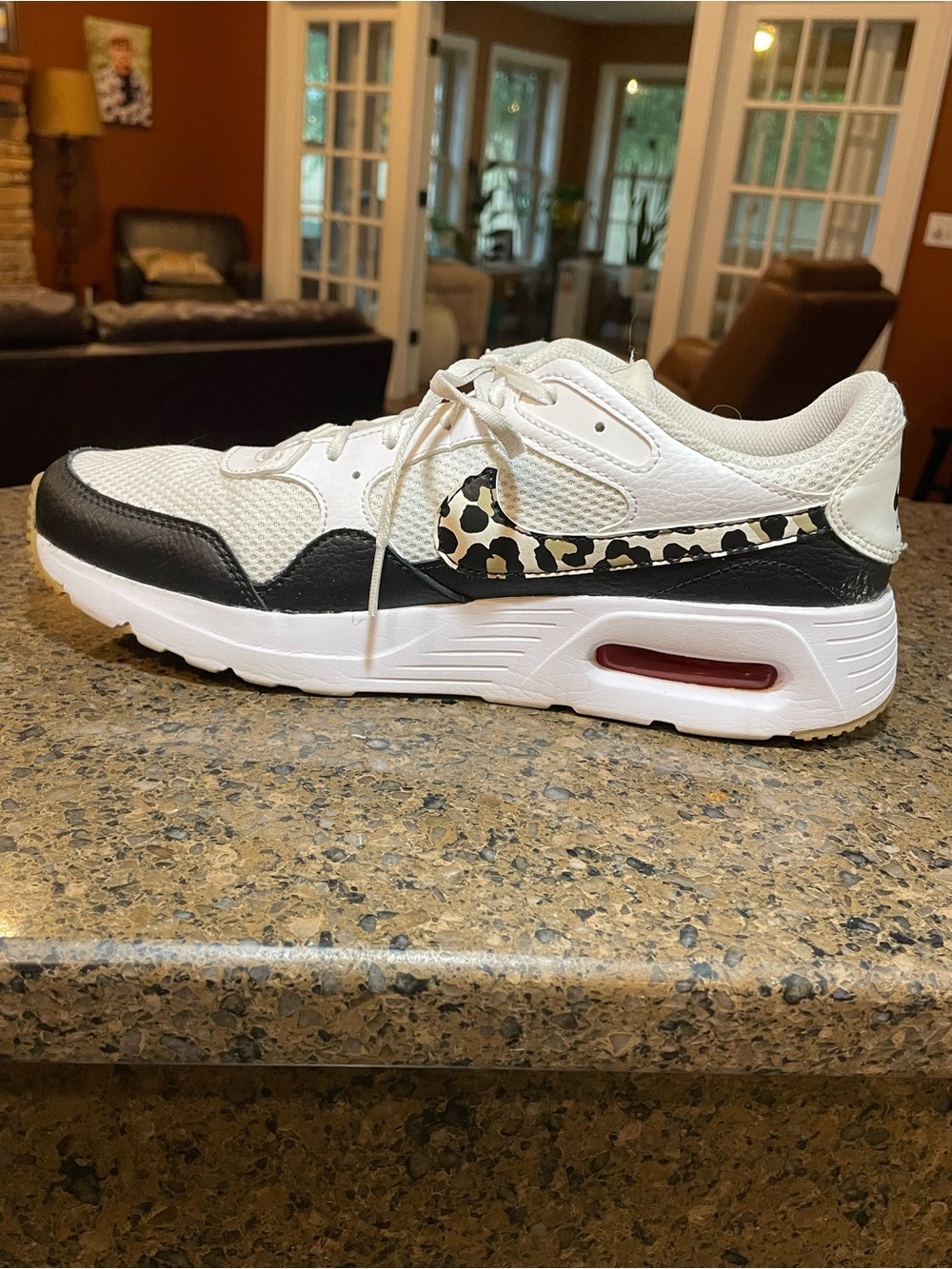 Nike Air Max SC Women’s Sz 10 White Black Leopard-Print Swoosh Athletic Shoes - Picture 3 of 10